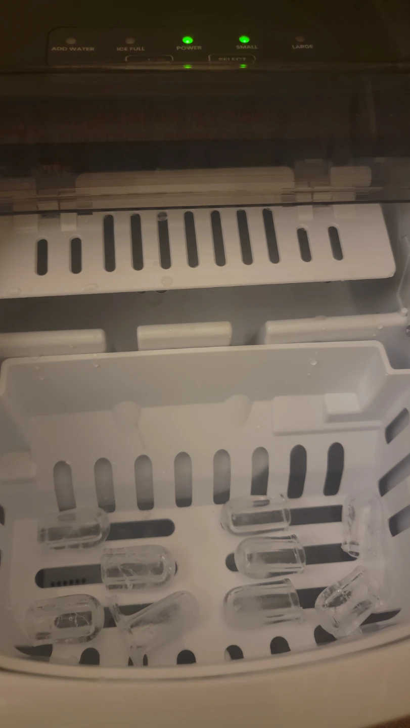 Counter Top Ice Maker! - photo 4