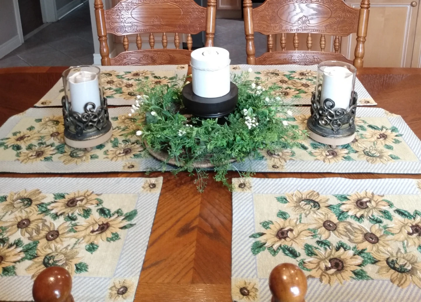 Spring/ Summer Table Runner with Sunflowers 46x12 inches. - photo 2