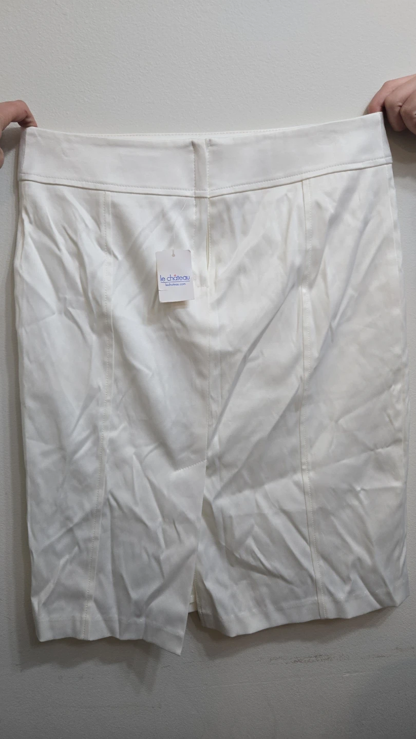 Garage Satin Corset Crop Top & Le Château White Skirt Set - photo 4