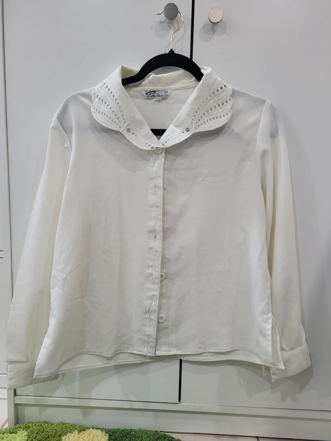 STYLE DE Paris White Button Blouse (Lowest price I'm Going)