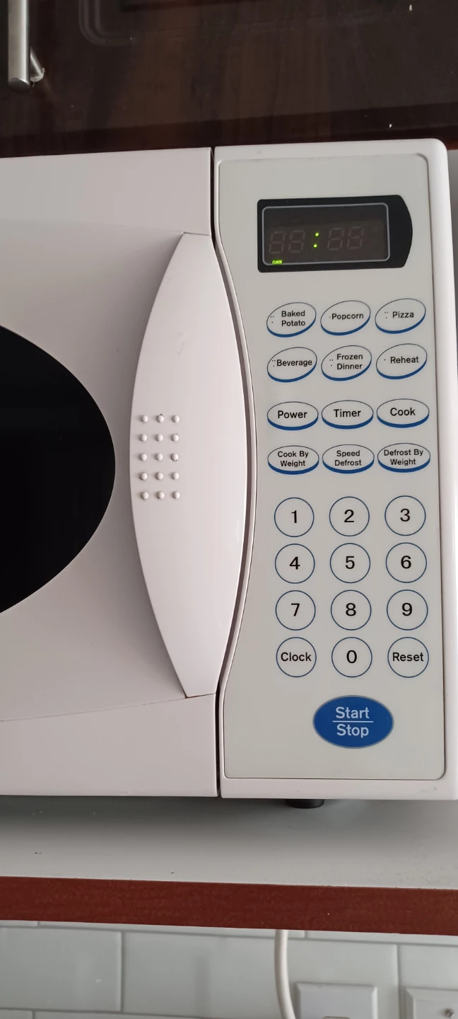 Danby Designer Microwave Oven - photo 2