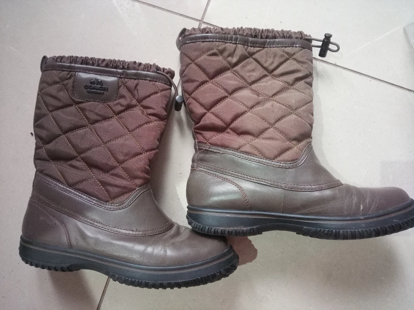 Coach Quilted Winter Boots size 36/us6B - photo 2