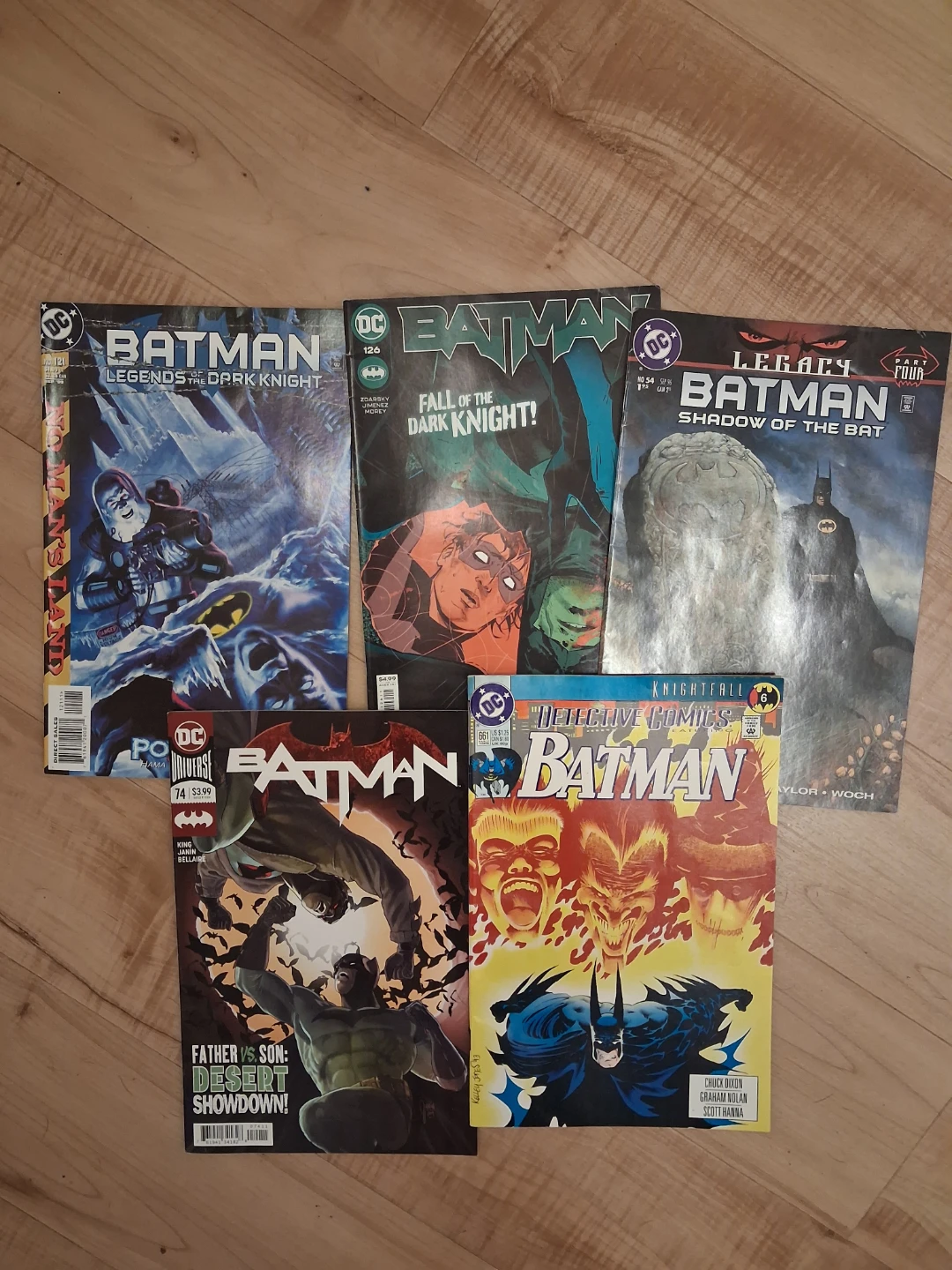 Batman Lot of #11 Including One free CatWoman! - photo 2