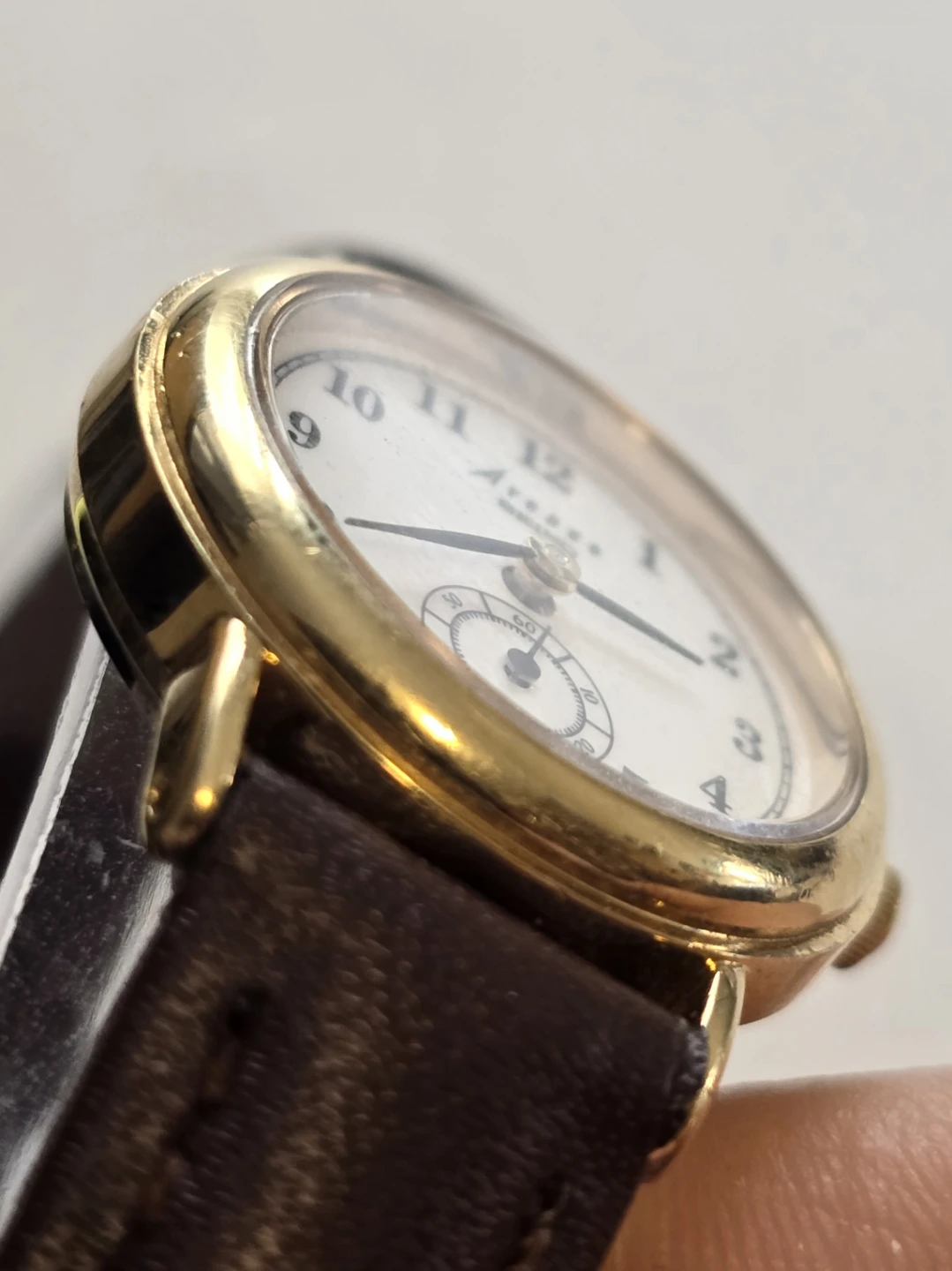 Vintage Seiko Avenue Subsecond Dial 23mm Diameter - photo 5