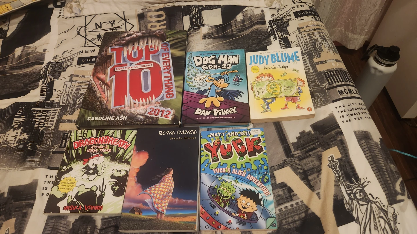 Random selection of childrens/kids/early teens books