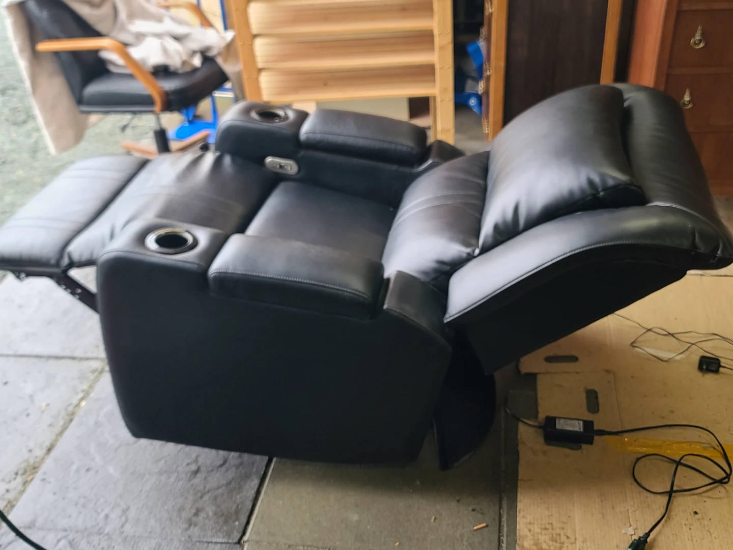 Black Leather Recliner with Cup Holders - photo 4