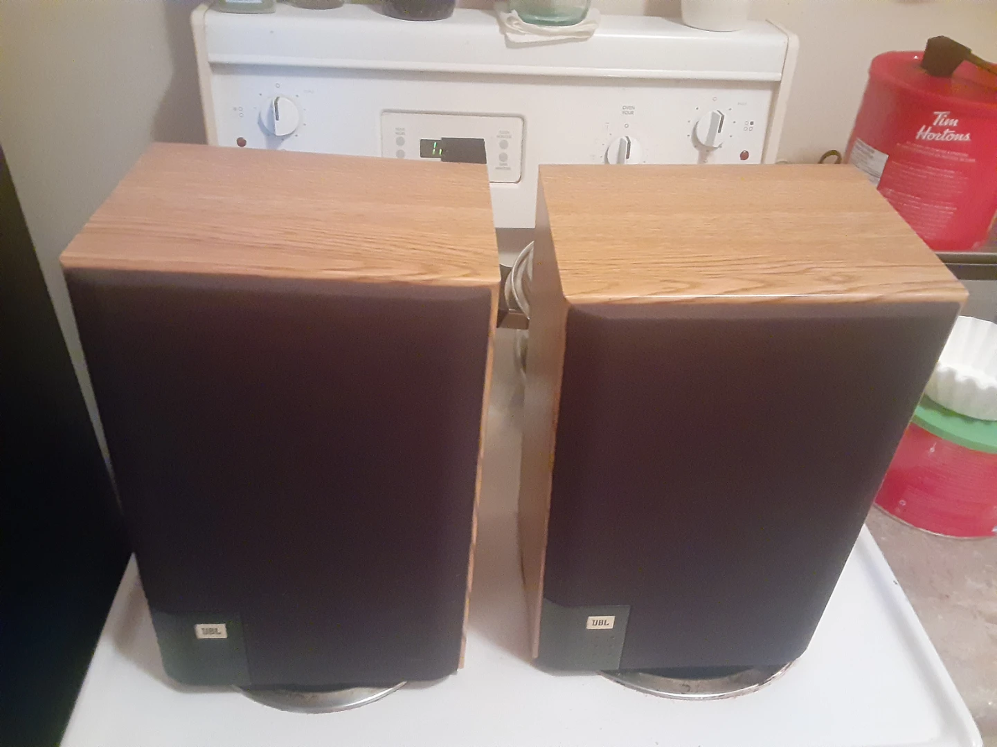 Pair of JBL Bookshelf Speakers - photo 3