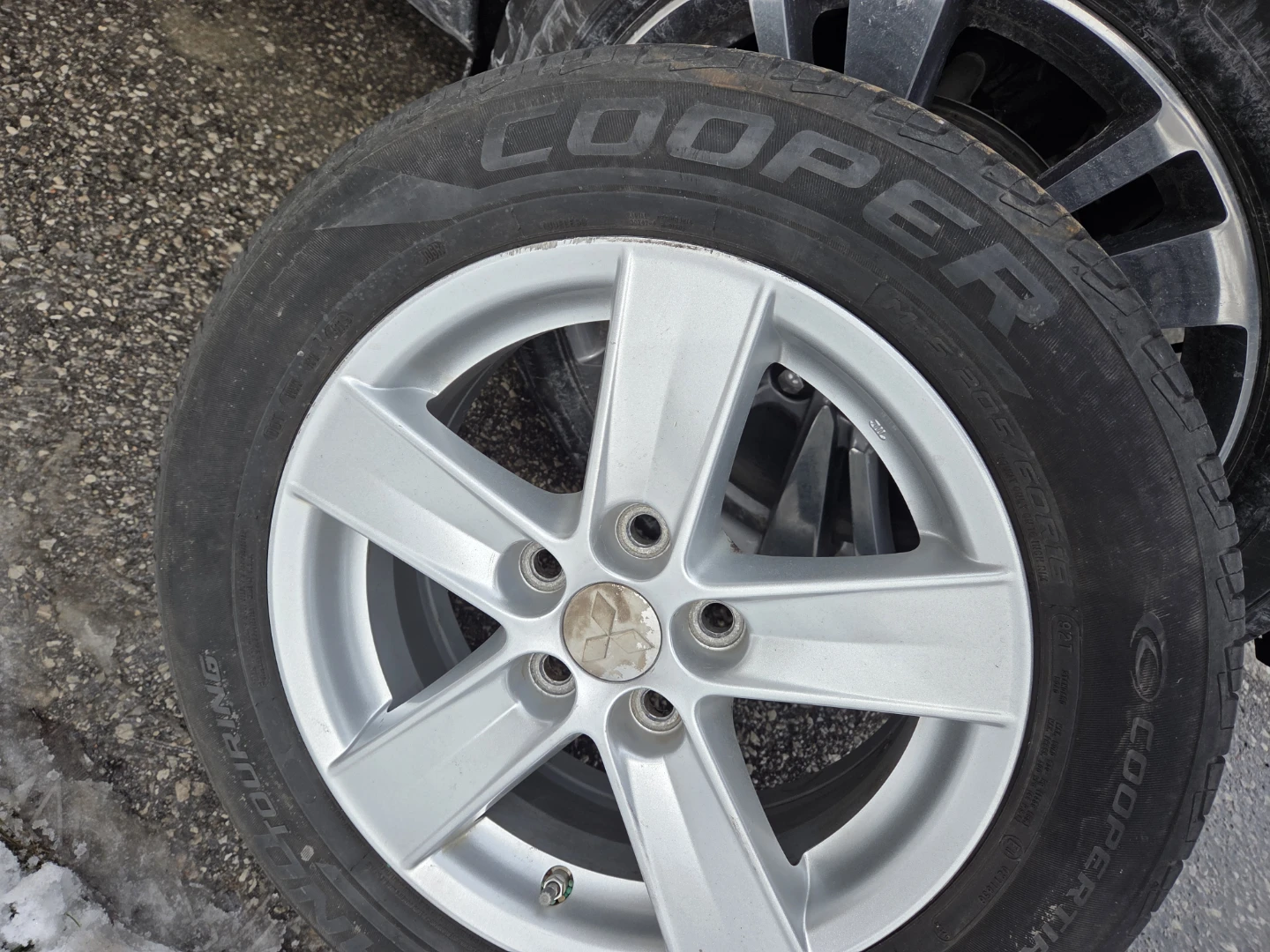 4 Cooper Grand Touring Tires with Rims