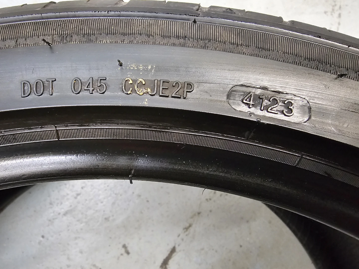 275/35 R20 AND 245/40 R20 SUMMER TIRES - photo 5