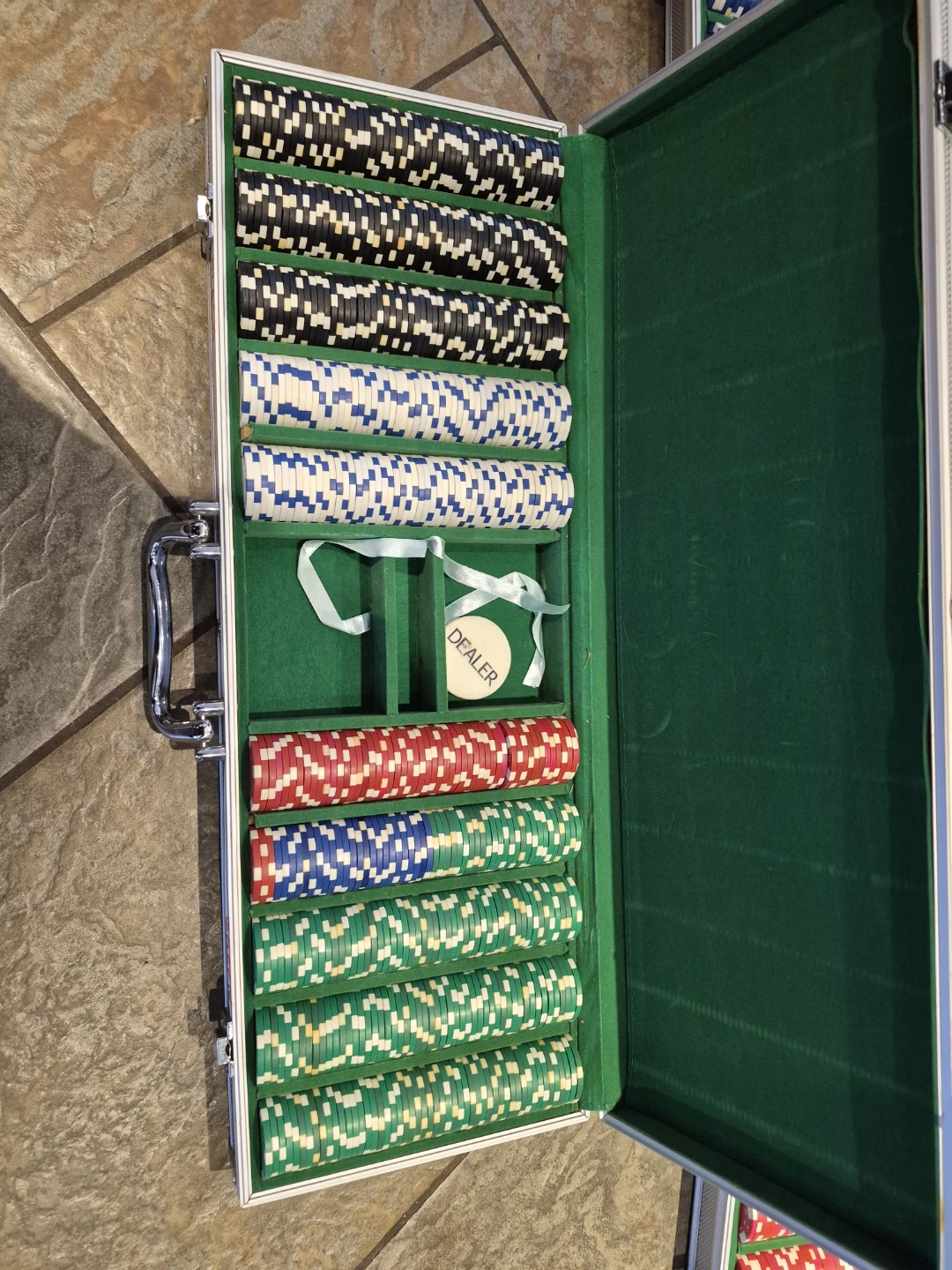 5 Poker Chip Set with Case (5 cases)
