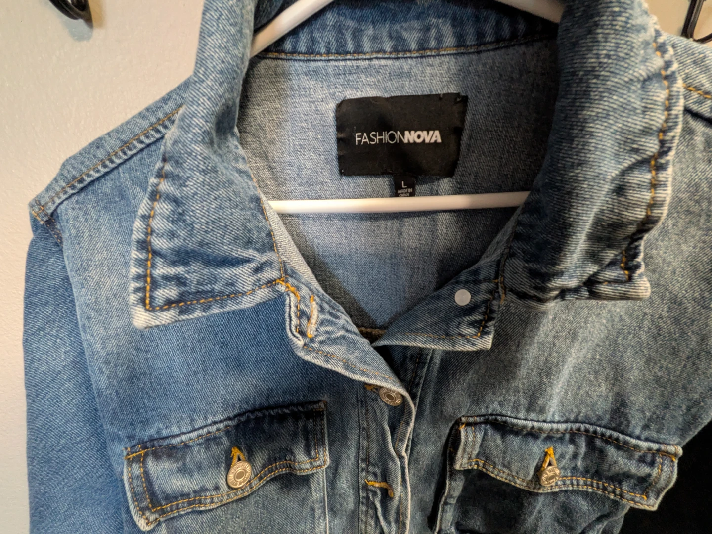 Fashion Nova Cropped Denim Jacket - photo 2