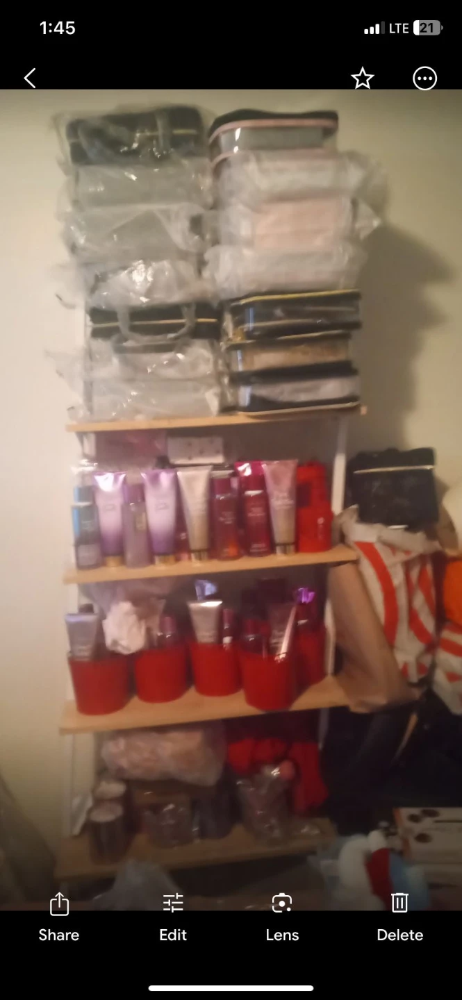 Victoria's Secret Lot - photo 2
