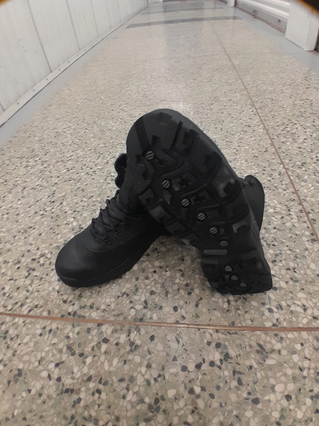 Timberland Black Hiking Boots Men's Size 10 - photo 5