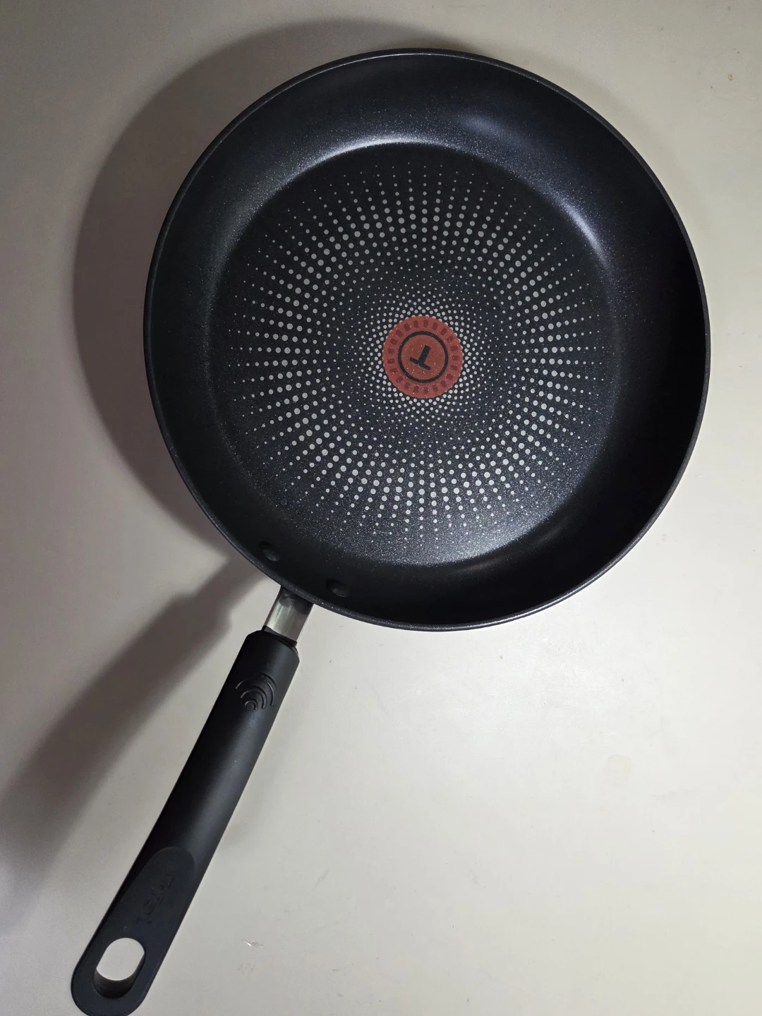 (New)Tefal Non-Stick Frying Pan 28 cm