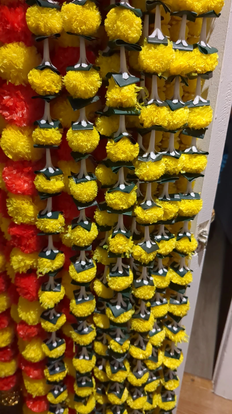 Assorted Colourful Flower Garlands (Yellow, Orange, Red) - photo 4