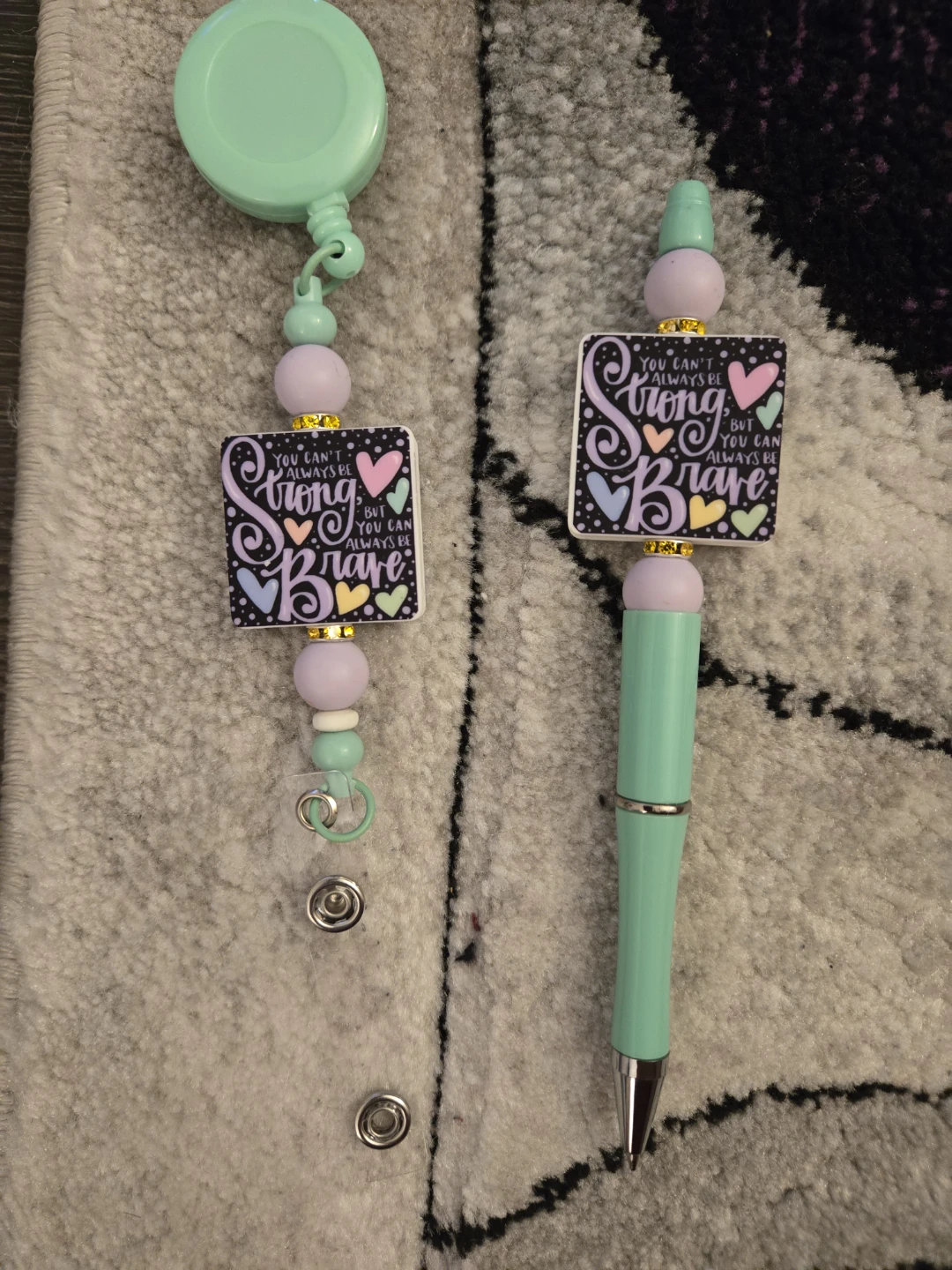 Retractable Badge Holder and Pen Set