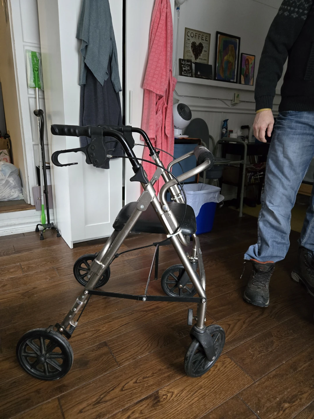 Hugo Rollator Walker with Seat - photo 2