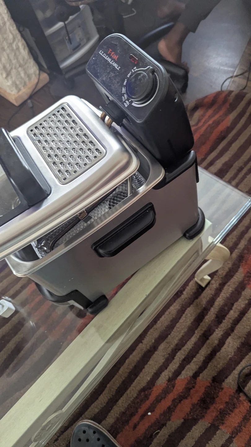 T-fal EZ Clean Deep Fryer - photo 2