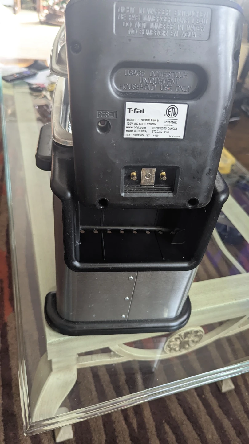 T-fal EZ Clean Deep Fryer - photo 3