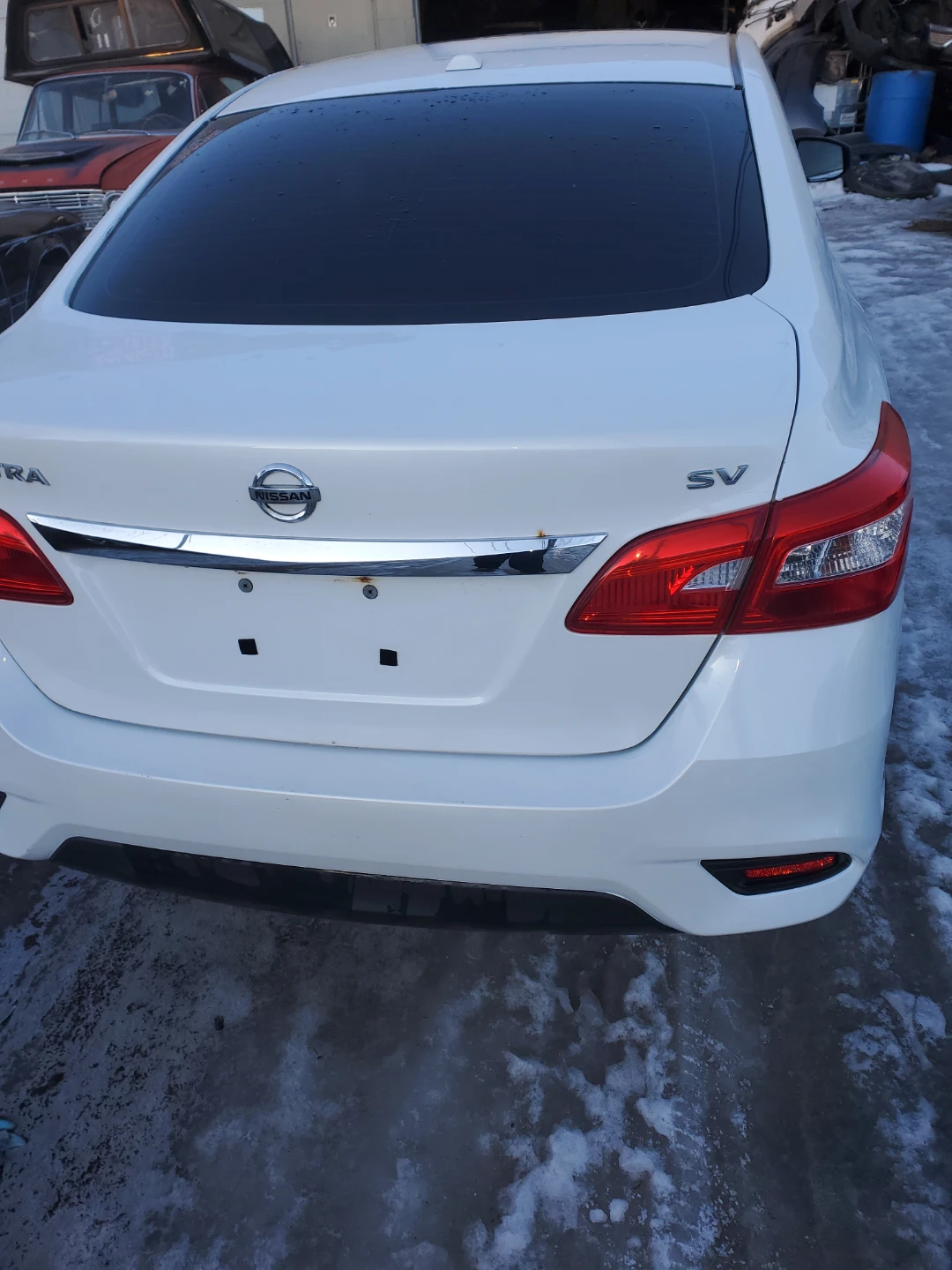 Nissan Sentra SV White - photo 3