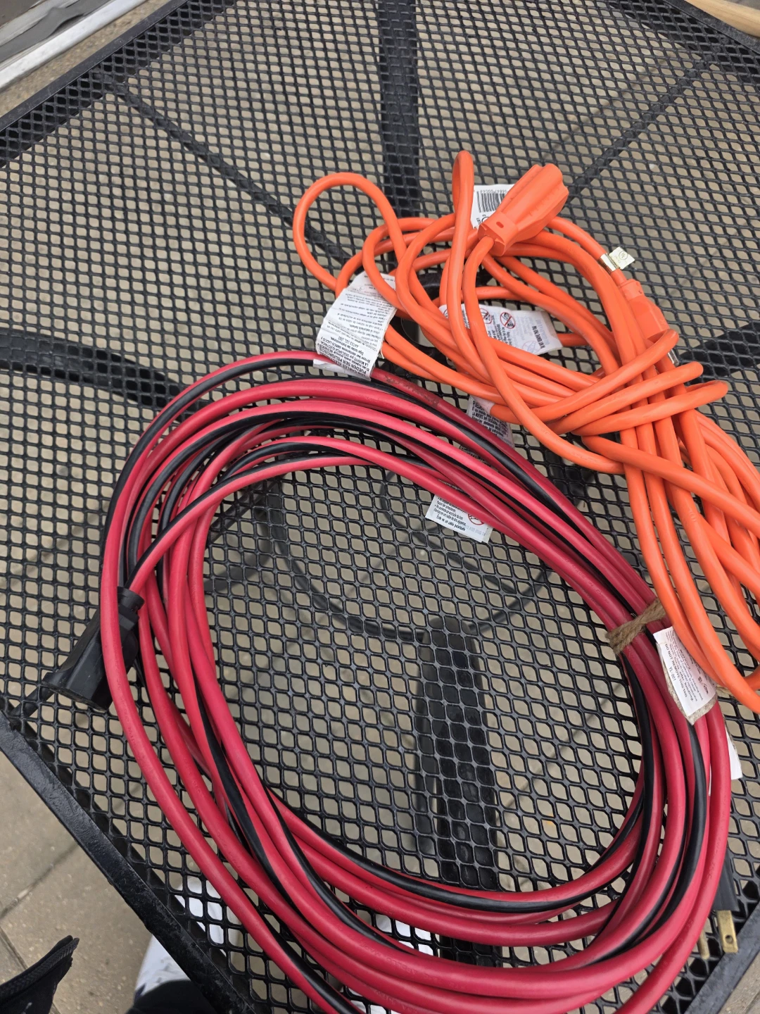 Husky & Idylix 25 ft Indoor/Outdoor Extension Cords