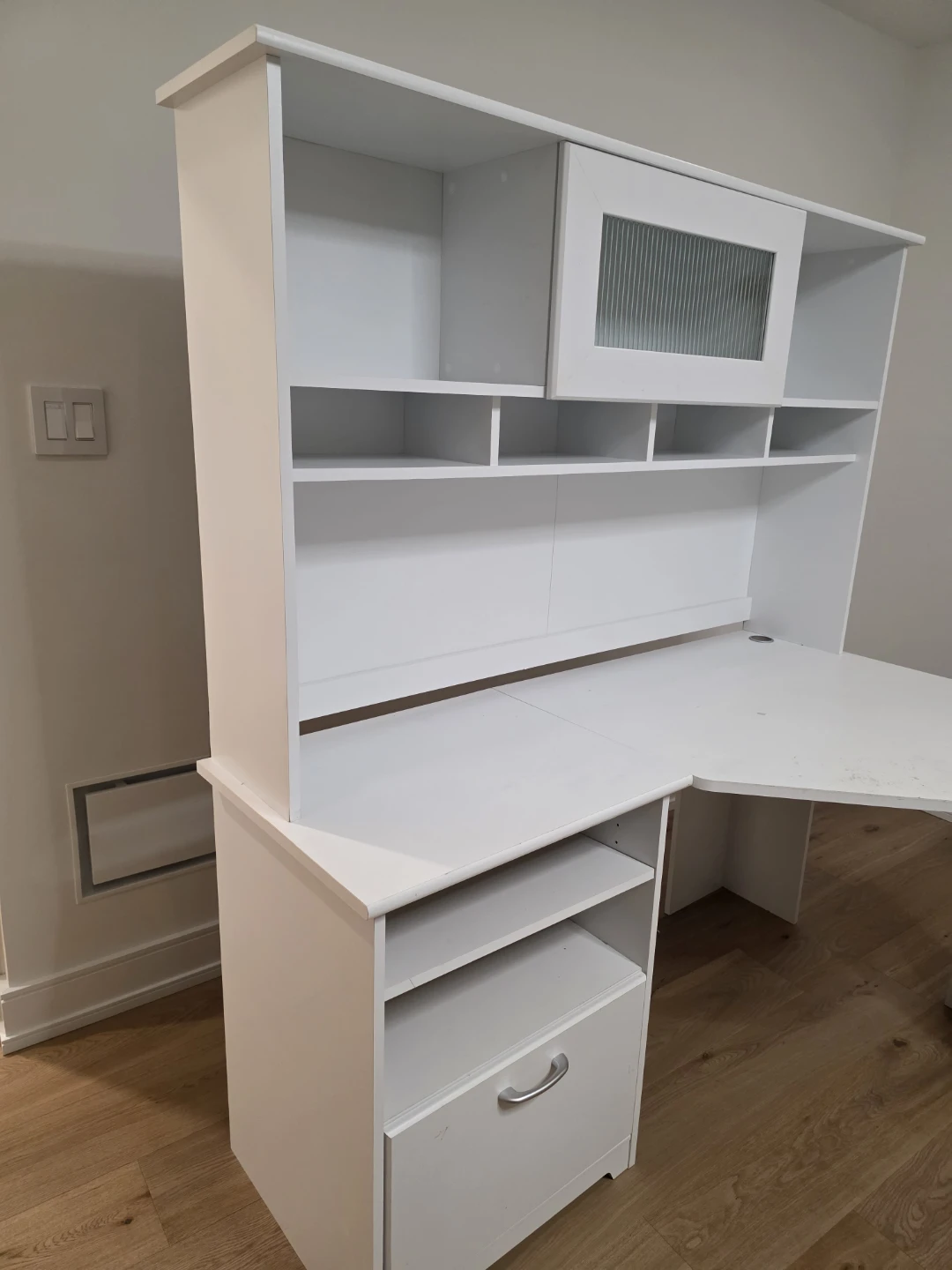 White Corner Desk with Hutch - photo 4