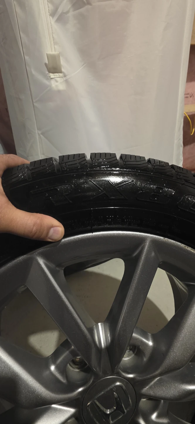 Set of 4 Honda Alloy Wheels with Tires WINTER - photo 3