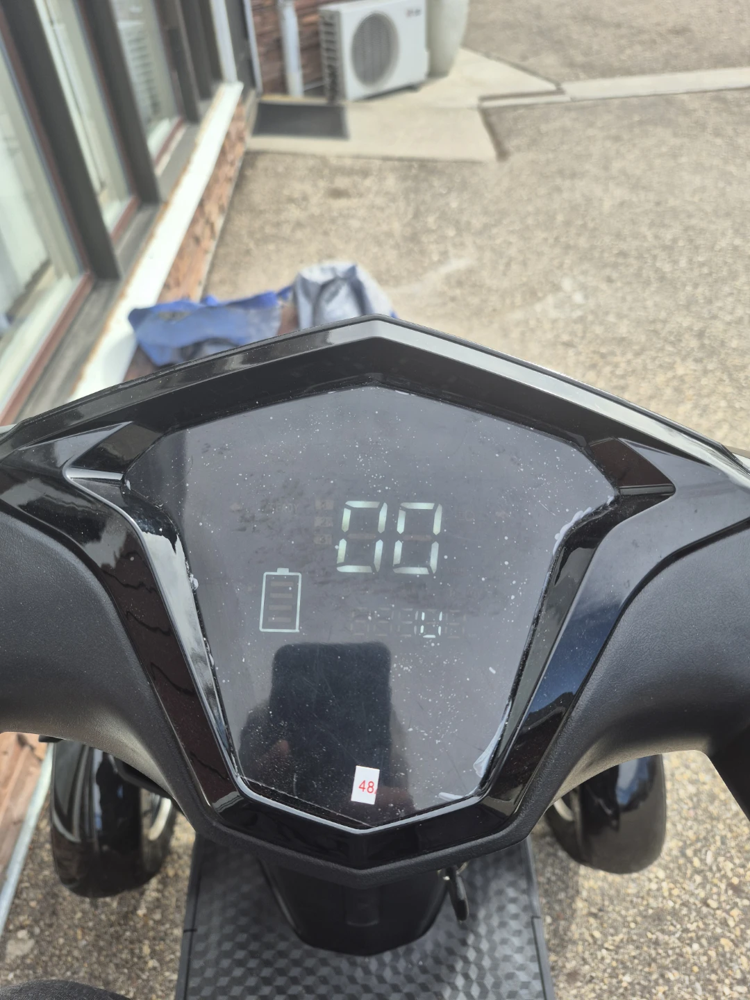 Vevor 3-Wheel Mobility Scooter with Storage - photo 2