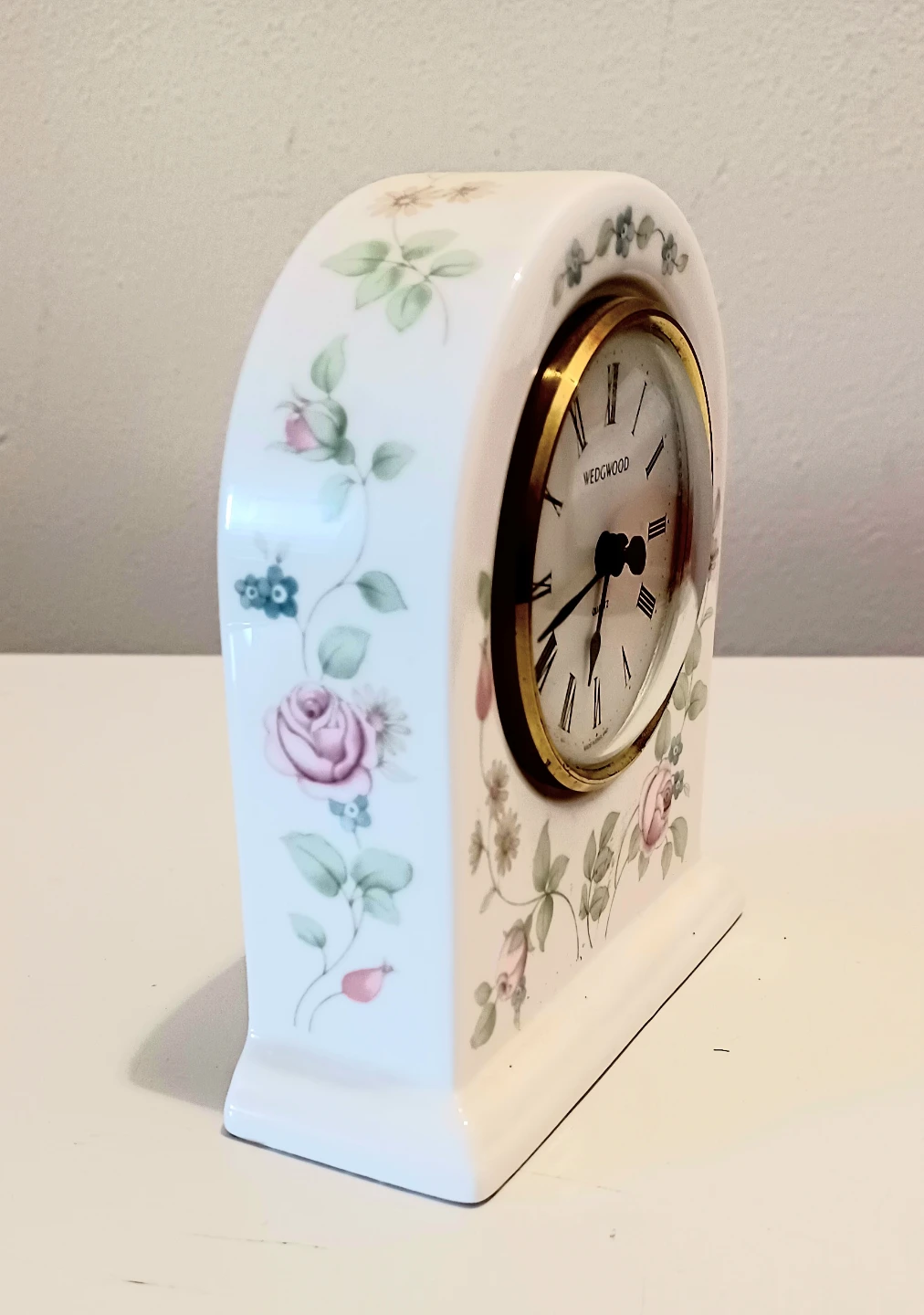 1991 Wedgwood Rosehip Clock - photo 3