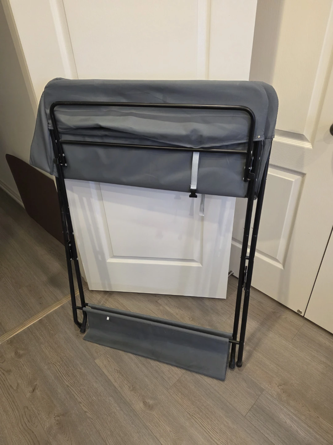Grey Baby Changing Table with Giraffe Design