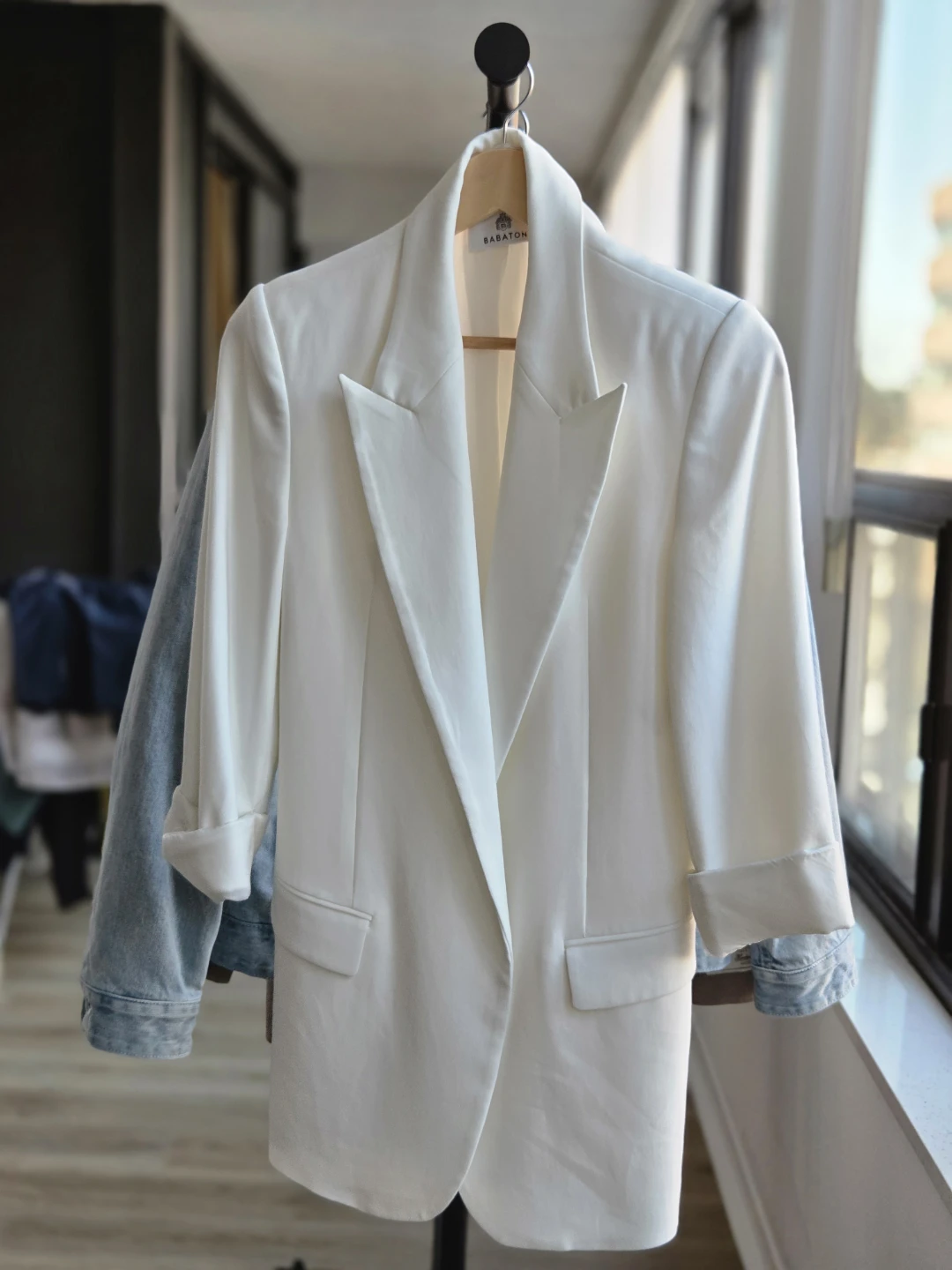 Babaton White Blazer