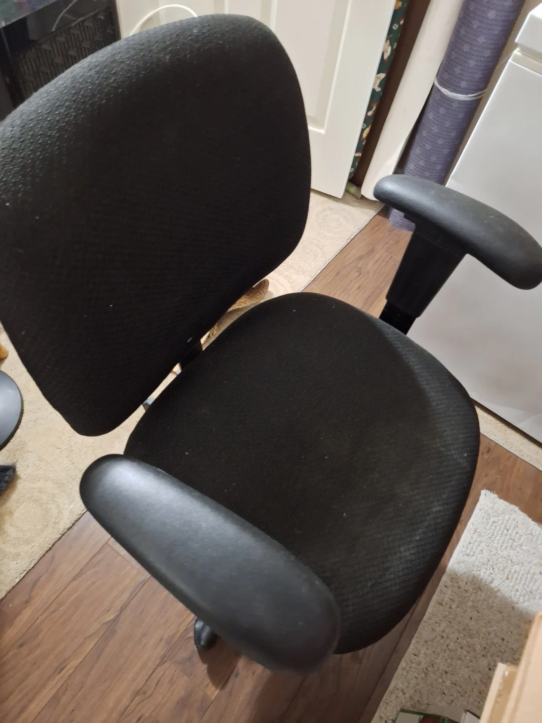 Black Office Chair - photo 3