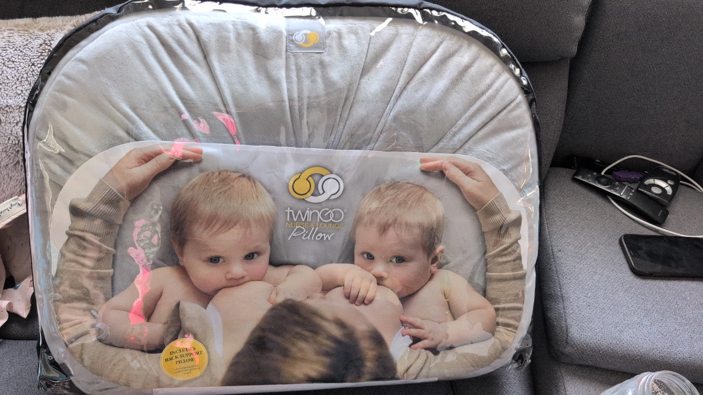 TwinGo Nurse & Lounge Pillow