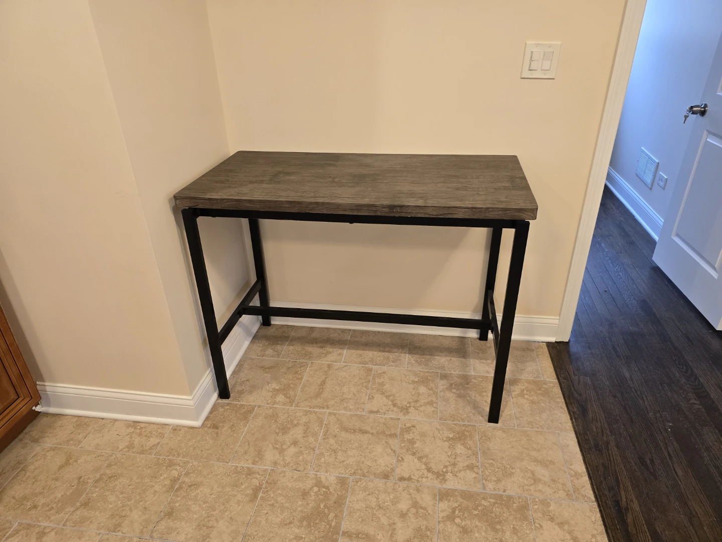 Rustic Wood Top Bar Table with 4 Stools
