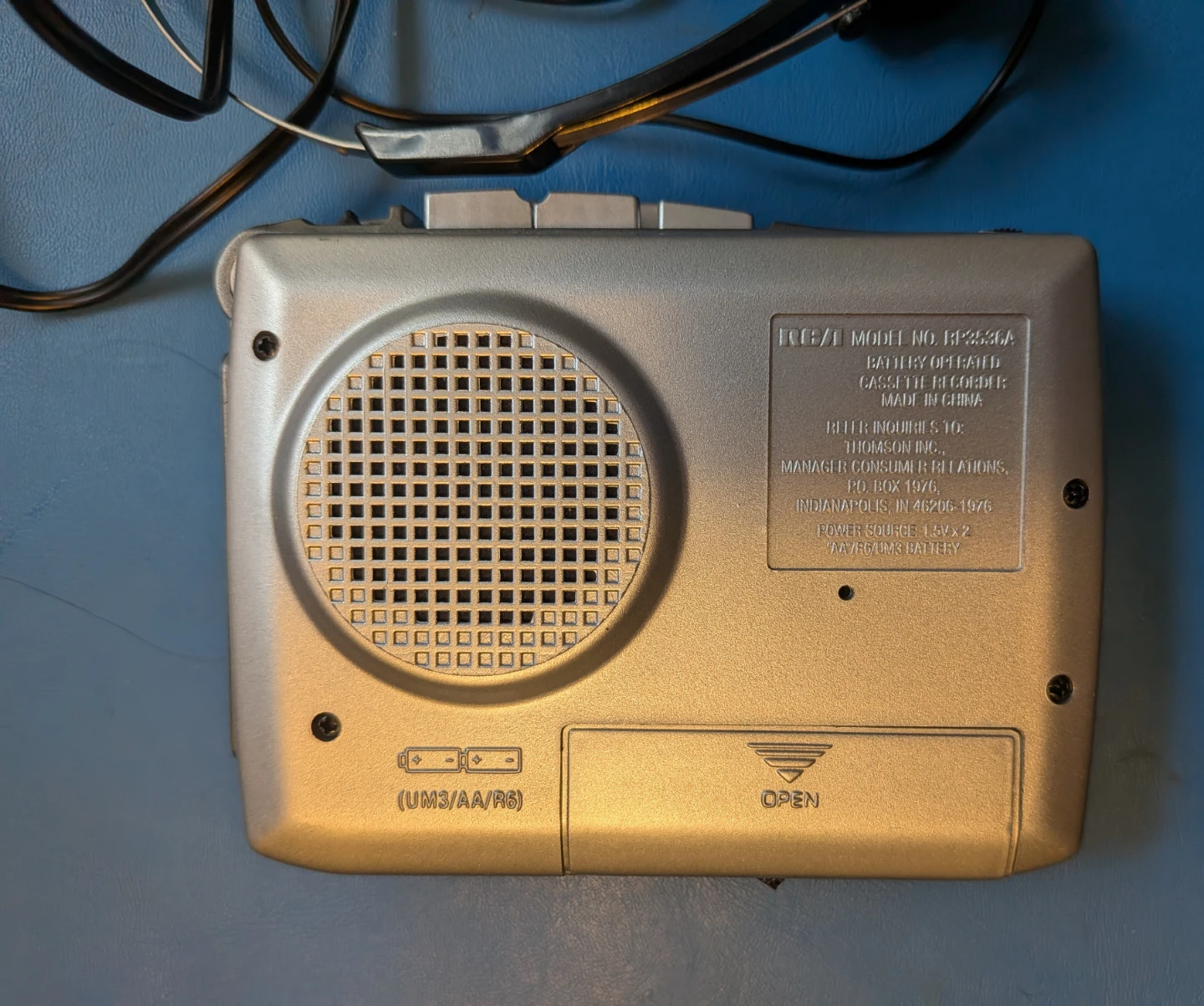 Vintage RCA Cassette Player/Recorder - photo 3