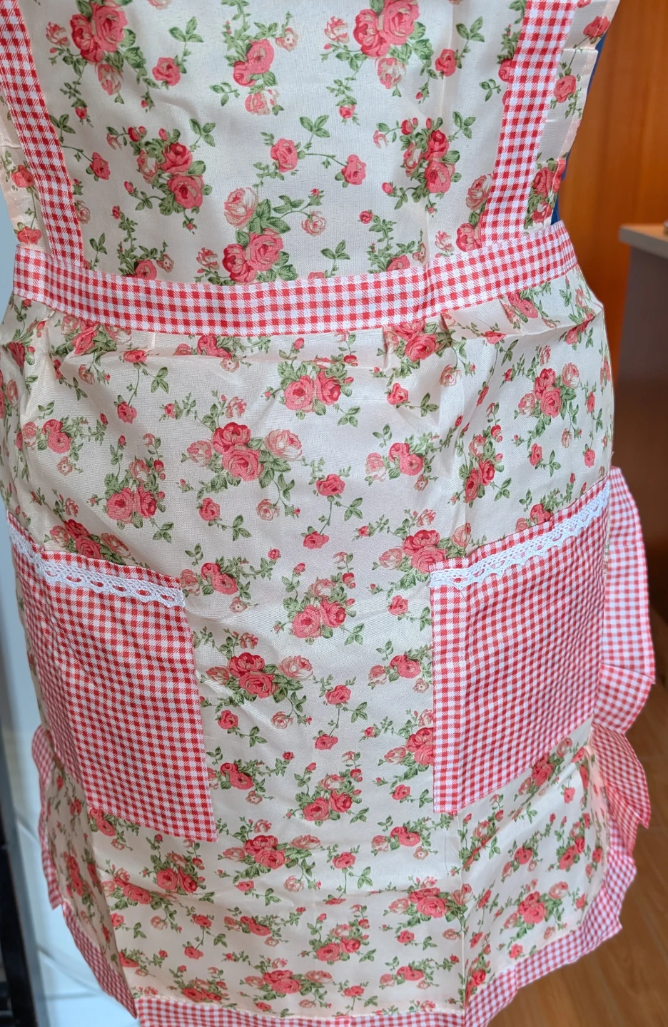 Floral Apron with Red Gingham Pockets, new - photo 3