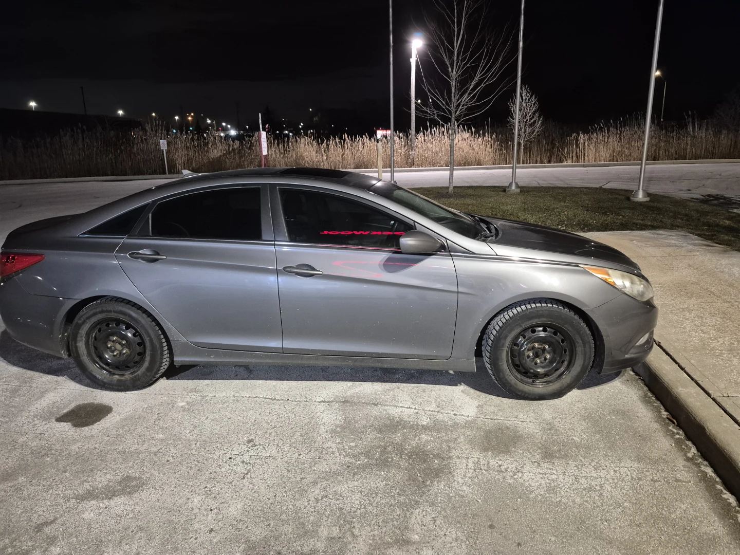 Used Grey Hyundai Sonata Sedan 2011 - photo 2