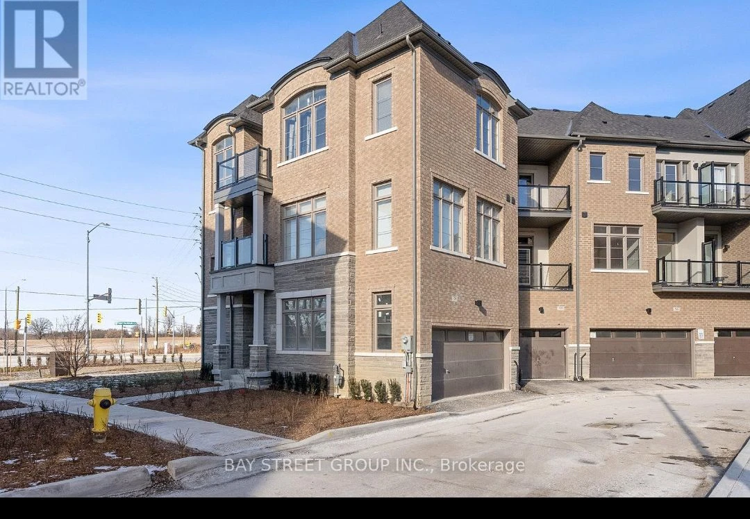 Executive Room for Rent in Vaughan