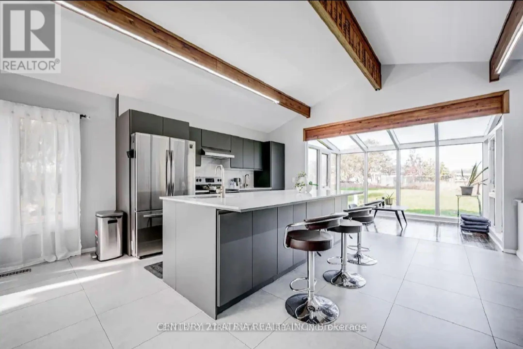 Executive Room for Rent in Vaughan - photo 4