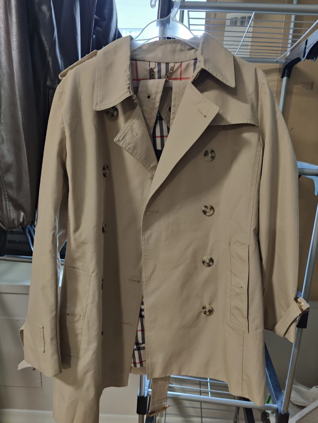 Brand New Women’s Trench Coat (Burberry Style) – Size Small