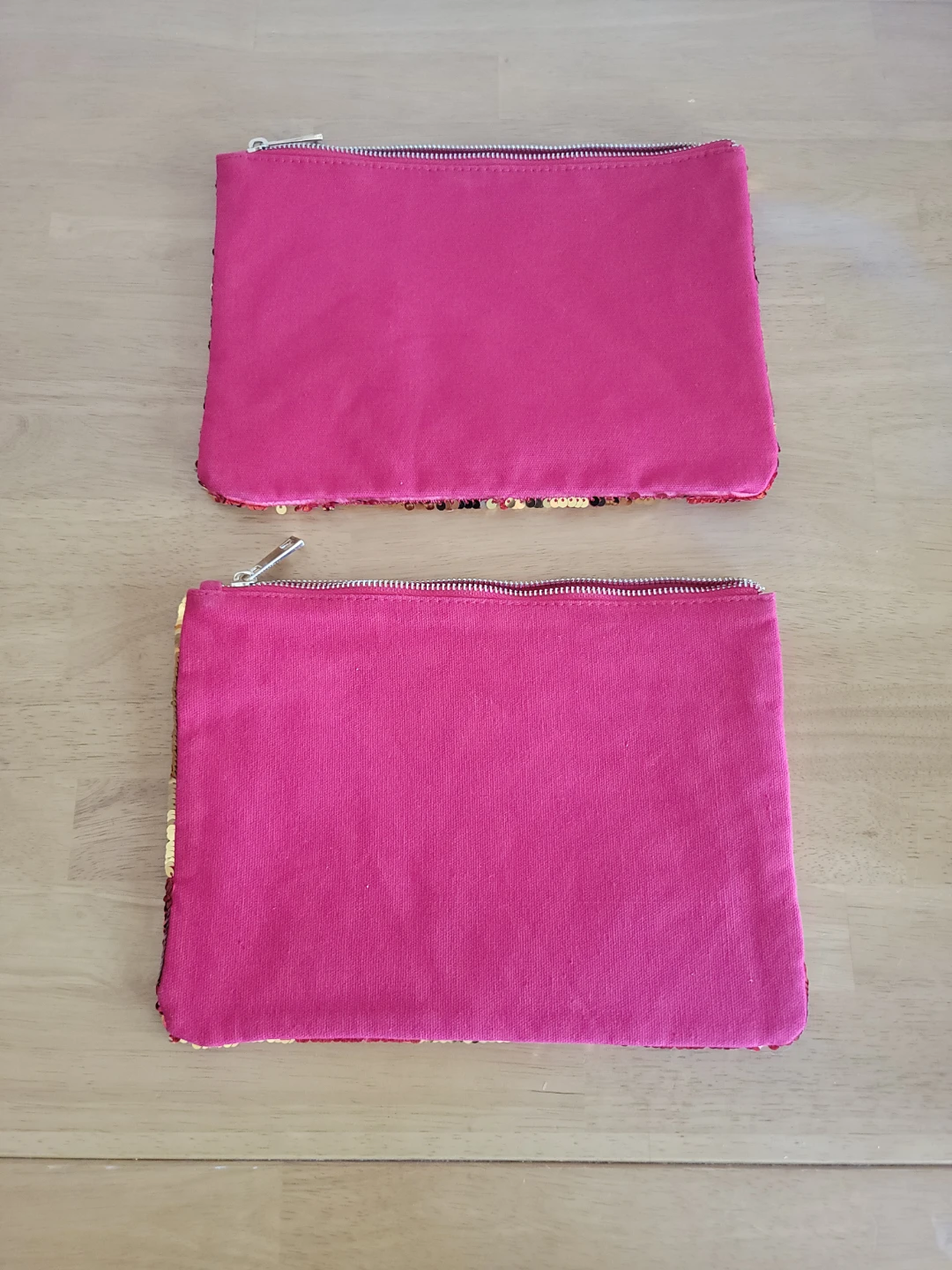 Set of 2 reversible sequin pouches, Naughty & Nice - photo 4