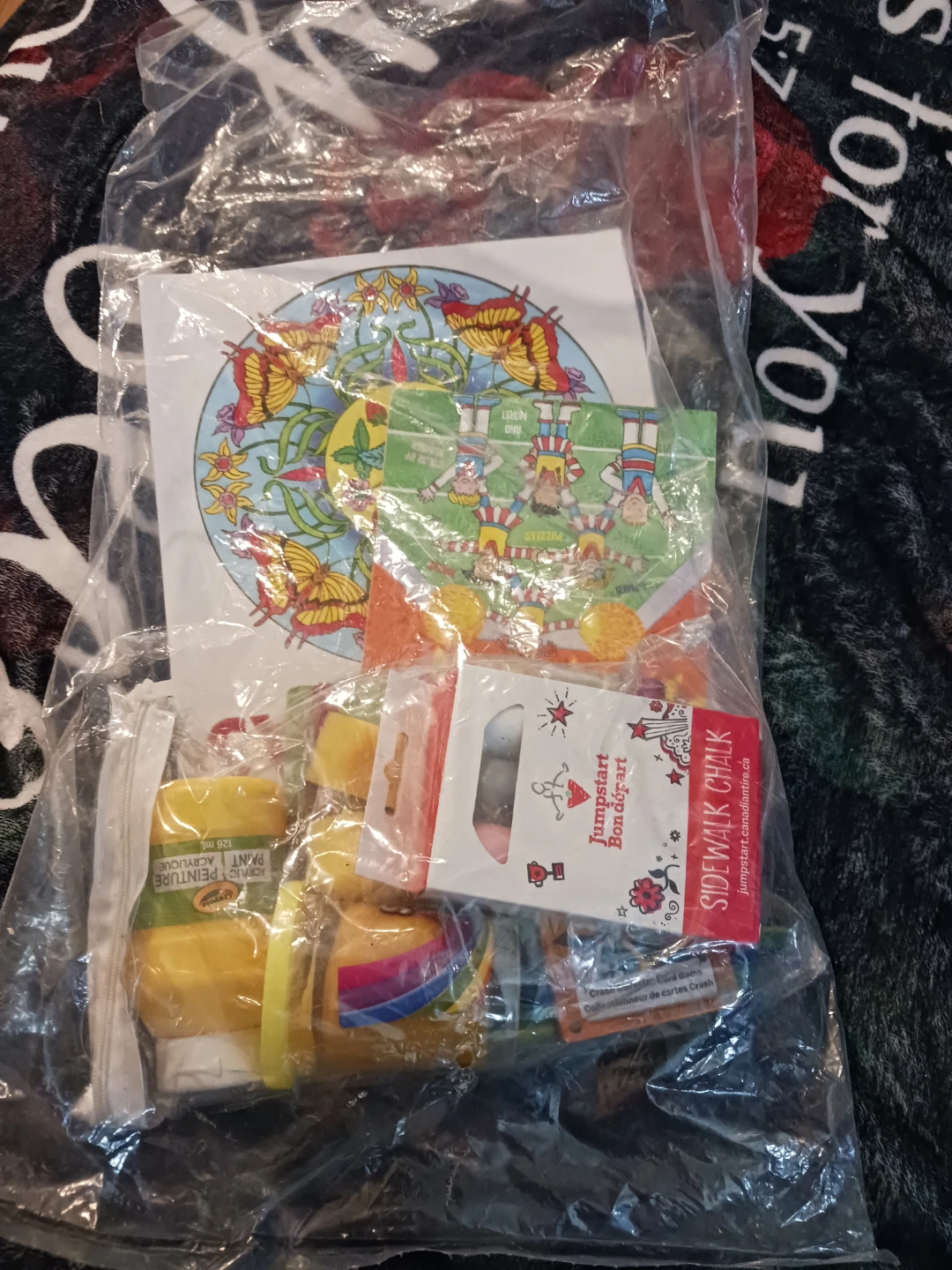 Jumpstart Sidewalk Chalk & Art Set