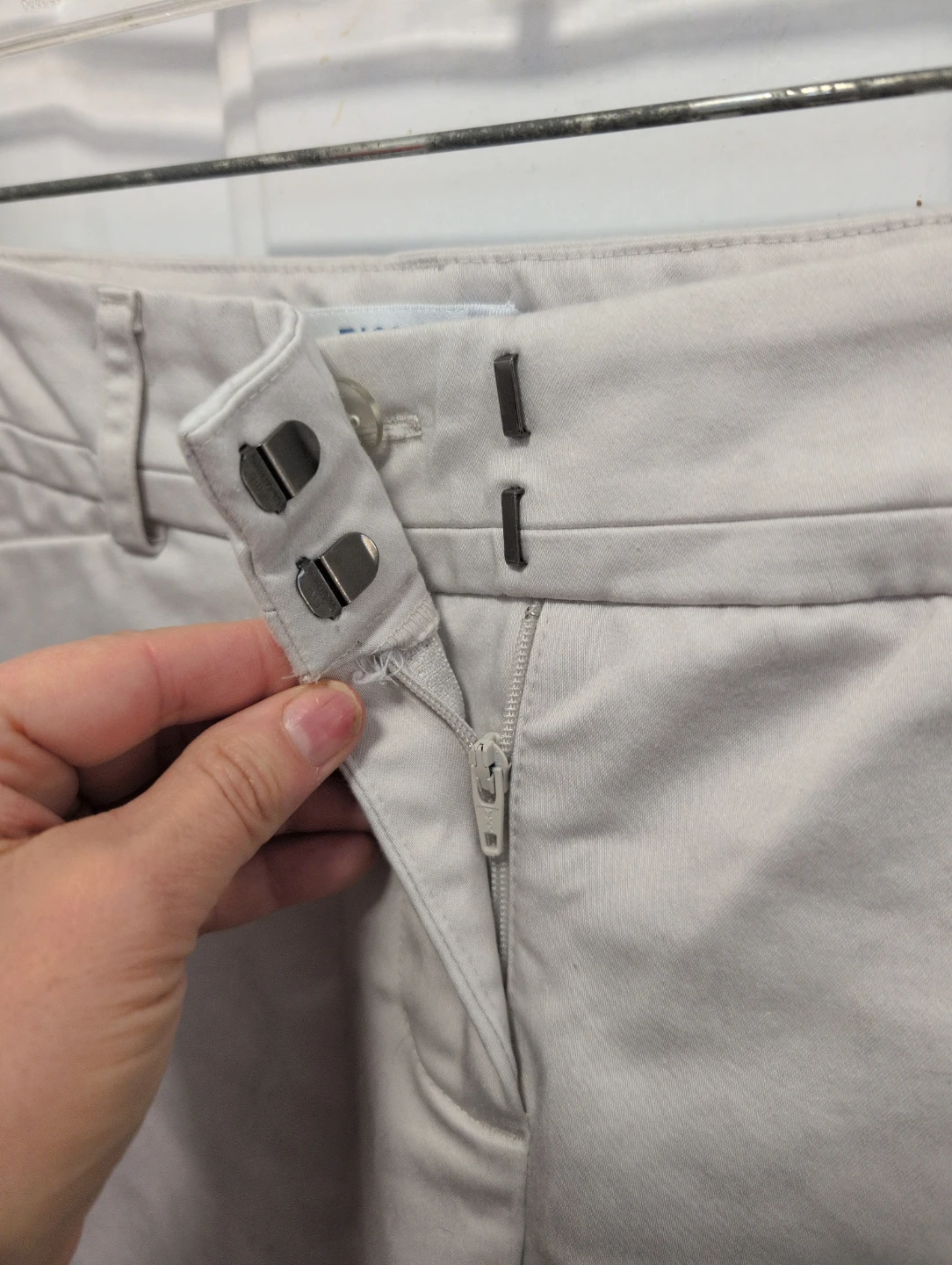 White/Tan Cropped Pants - photo 5