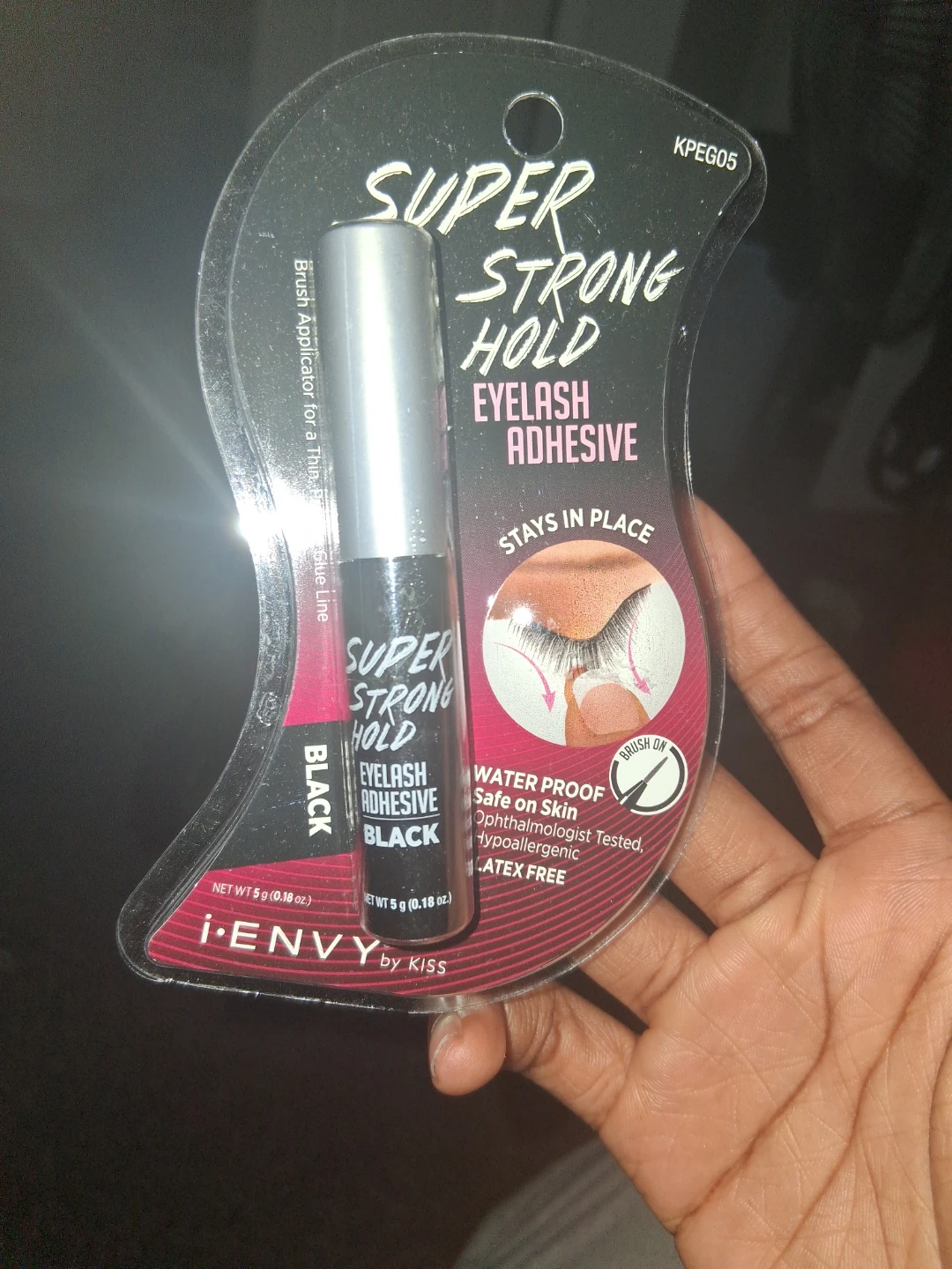 i ENVY by KISS Super Strong Hold Eyelash Adhesive - Black