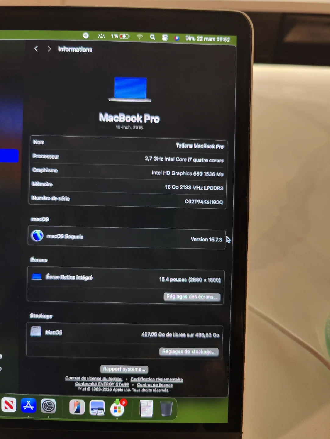 Apple MacBook Pro 15-inch, 2016 with a stain ,on the screen - photo 2