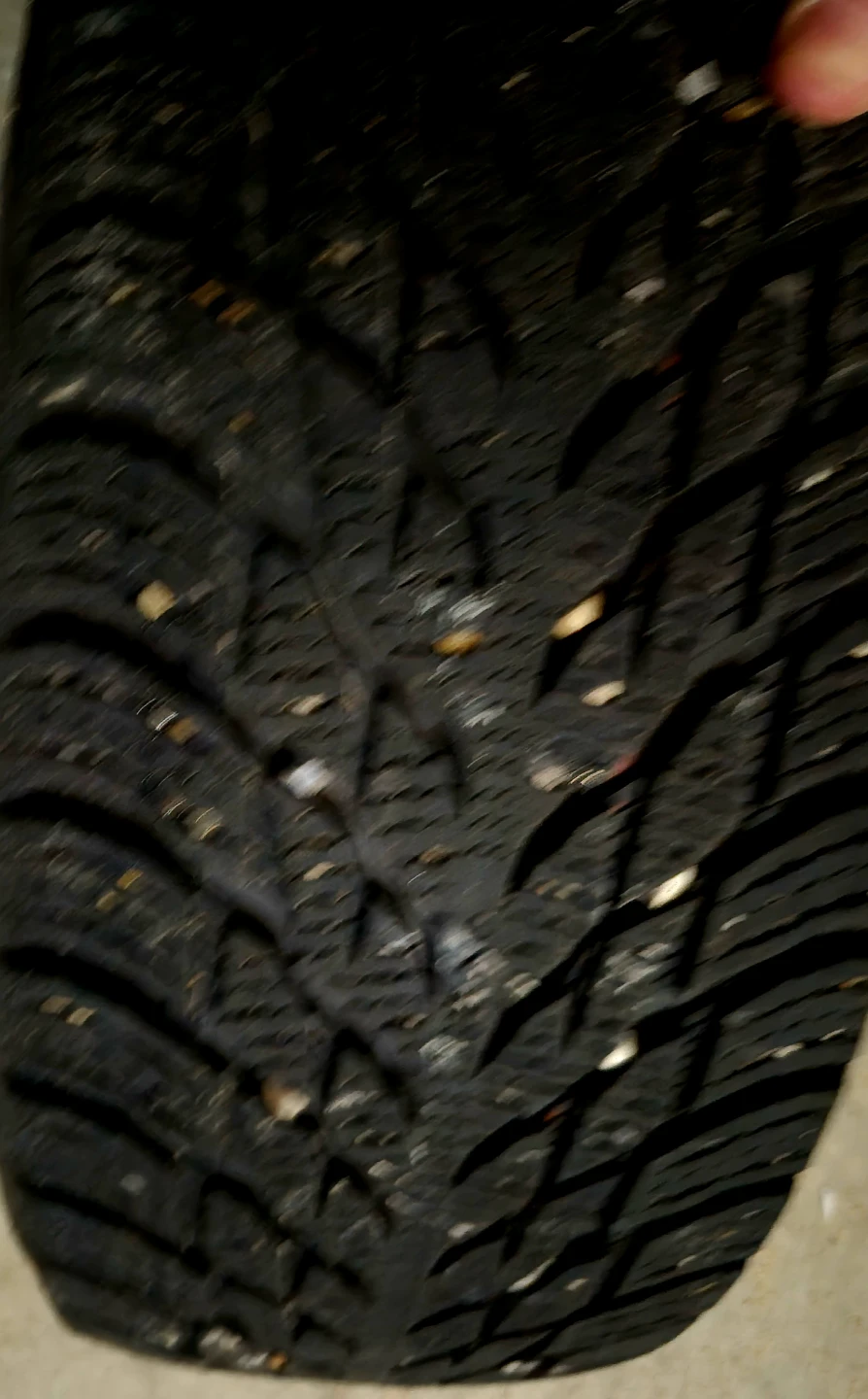 Very Good Set of 1 Nokian Tire Size 185 65 R14 M+S *wREAL DEAL*
