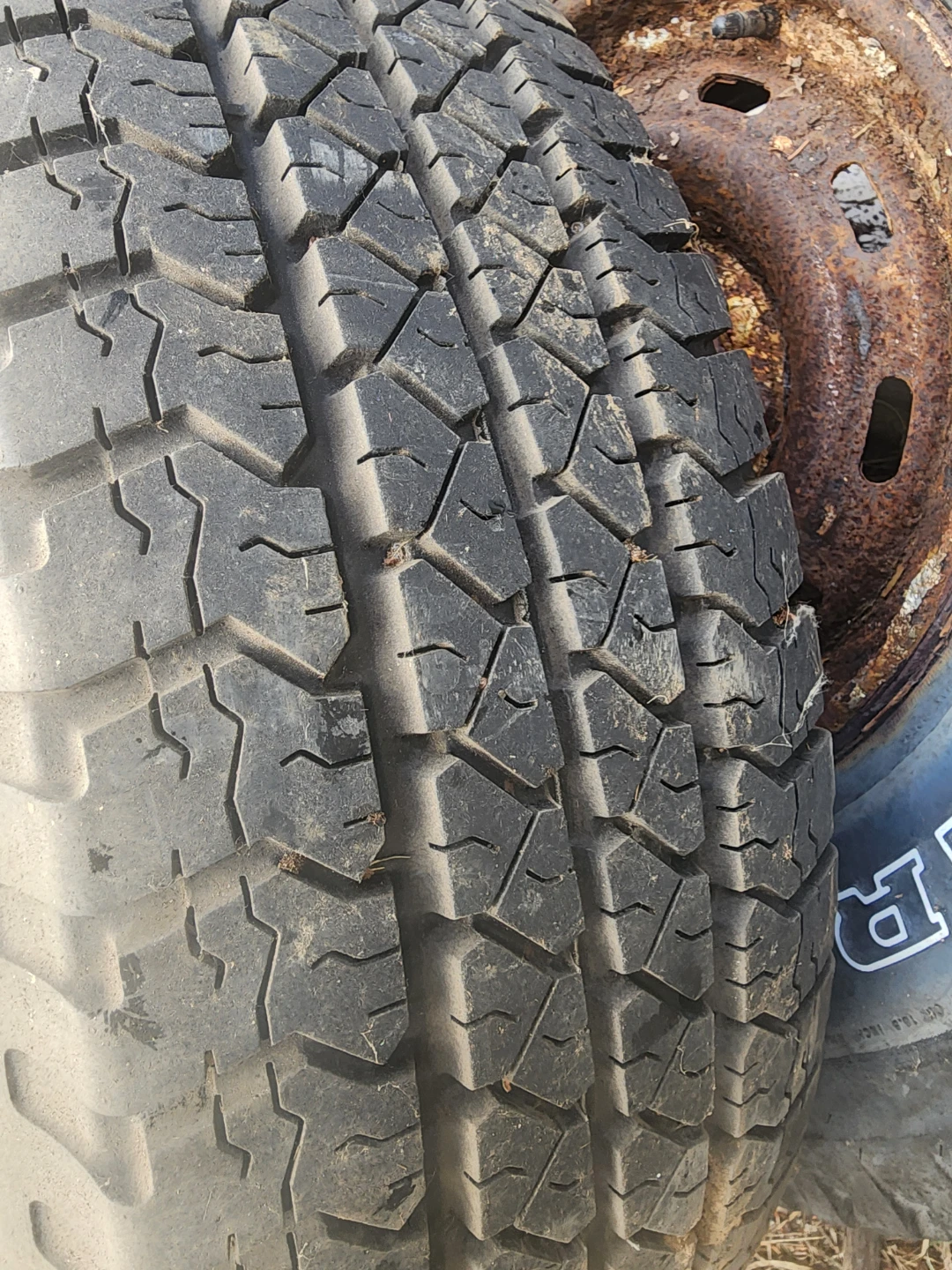 Goodyear Wrangler RT/S P245/75R16 Tire - photo 2