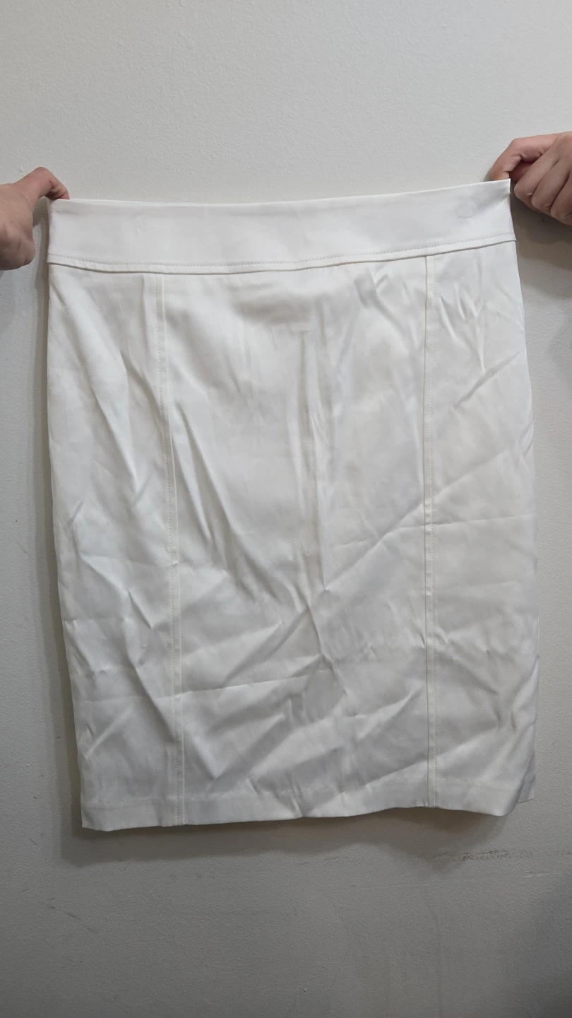 Garage Satin Corset Crop Top & Le Château White Skirt Set - photo 3