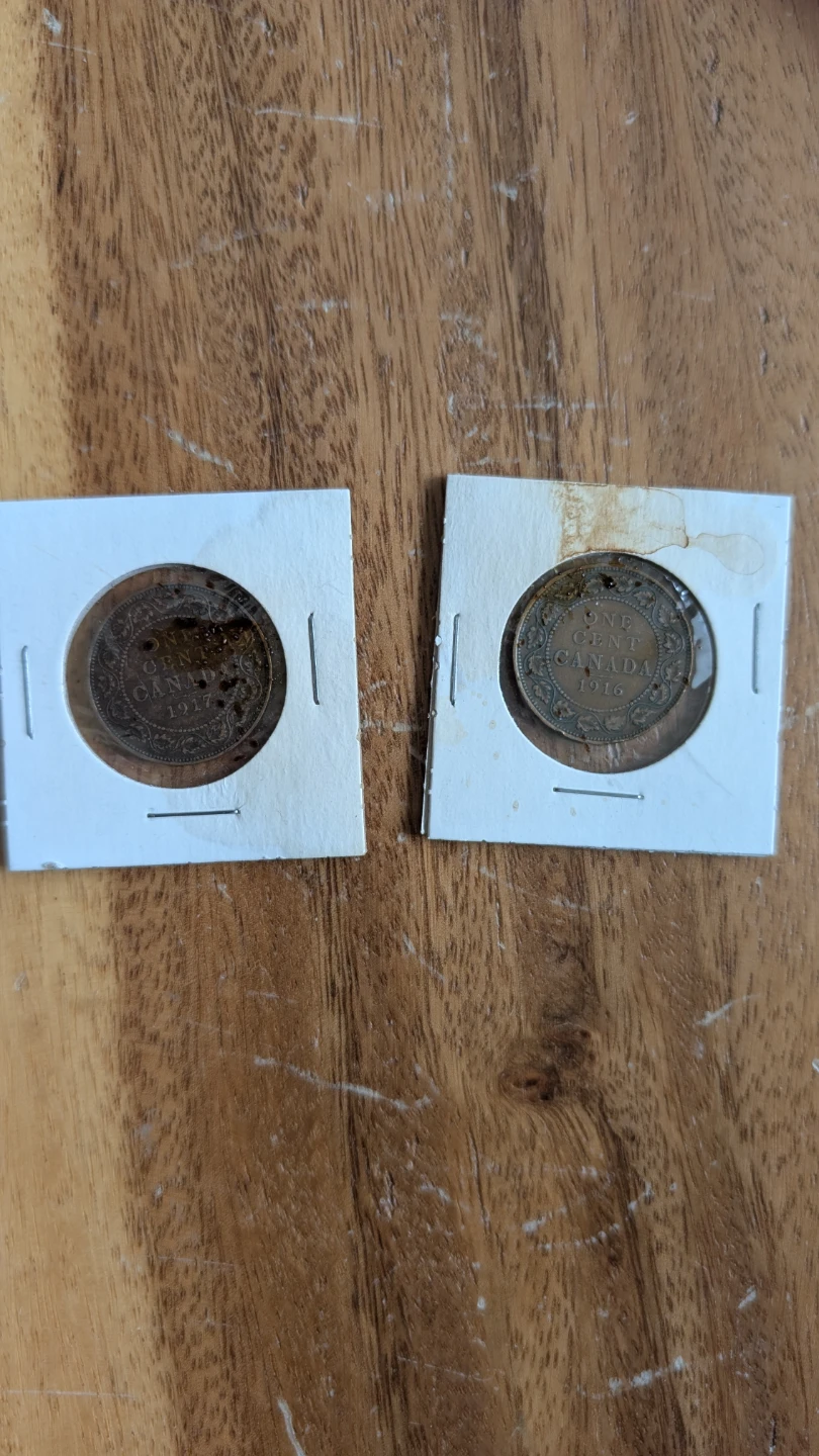 Collectible Canadian 1917 1 cent x2