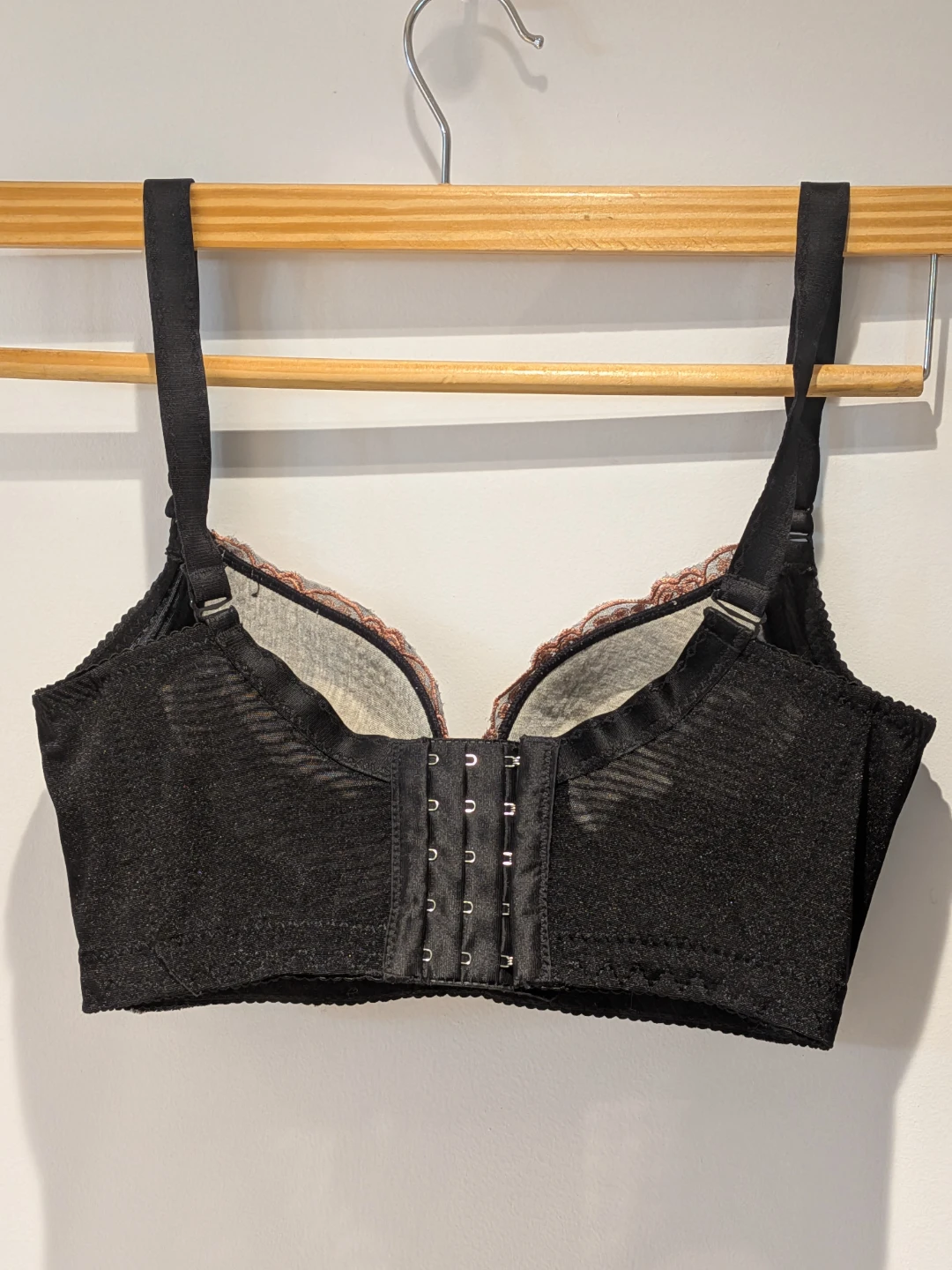 🌸~ Bustier Bra ~ Black w/ Pink Embroidery ~🌸 - photo 3